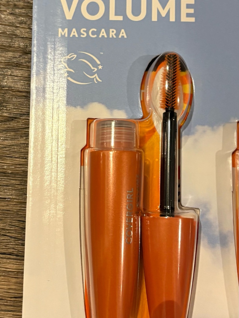 FREE in bundle NWT CoverGirl Orange Volumizing Mascara black sealed 1 count